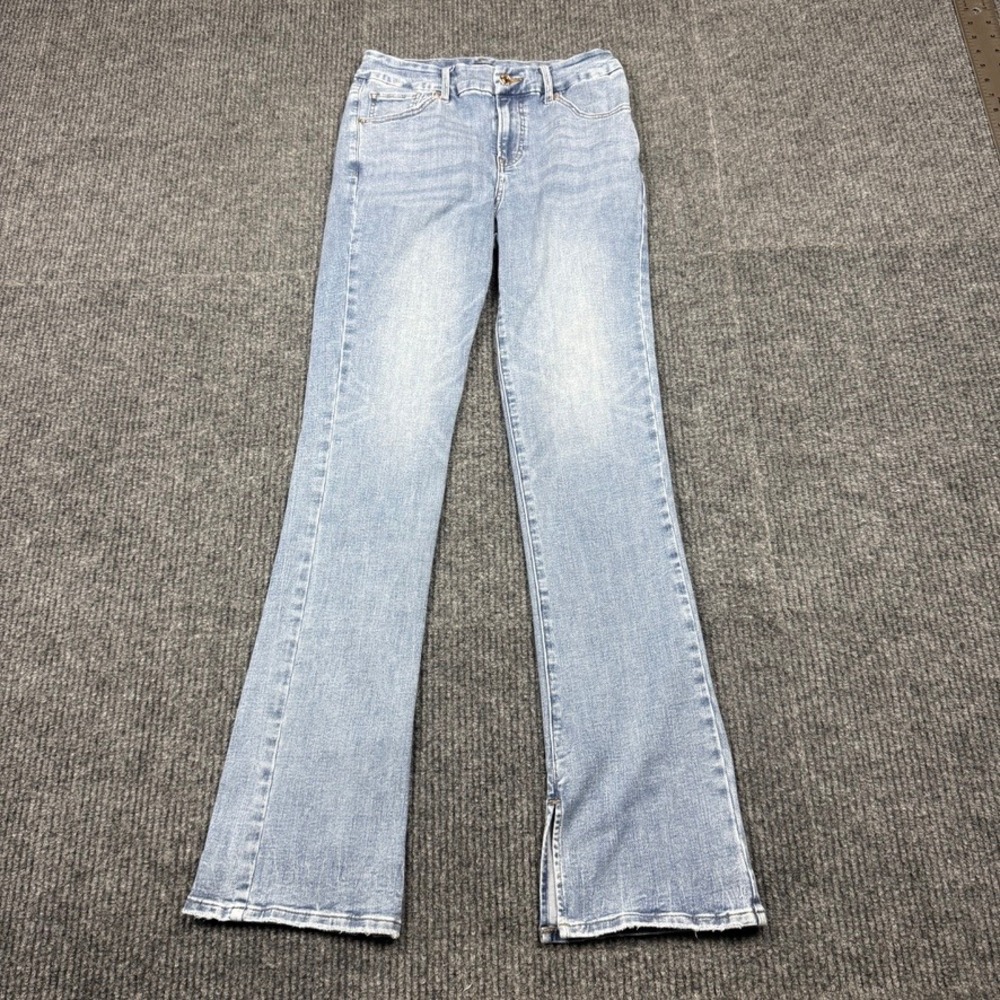 Express Skyscraper Mid Rise Ultra Hyper Stretch Flare Jeans Light Wash Size M/8